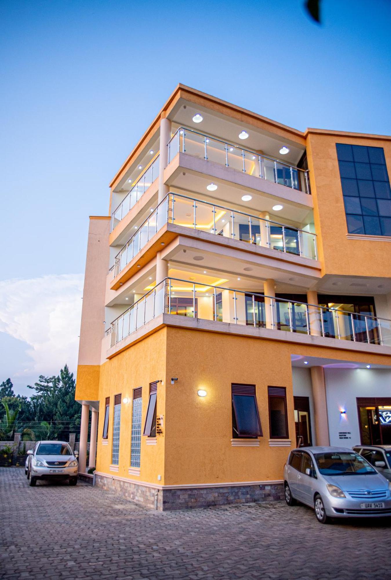 Precious Villas Lubowa エクステリア 写真
